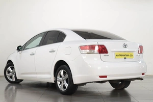 Седан Toyota Avensis 2009 года, 949000 рублей, Челябинск