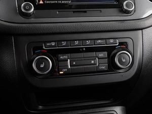 Внедорожник Volkswagen Tiguan 2013 года, 1544000 рублей, Тюмень