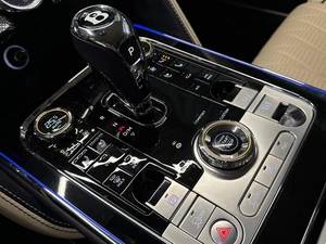 Седан Bentley Flying Spur 2021 года, 23990000 рублей, Павловская Слобода