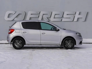 Хетчбэк Renault Sandero 2015 года, 649000 рублей, Волгоград