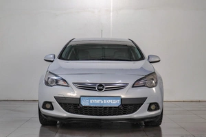 Хетчбэк Opel Astra GTC 2013 года, 1029000 рублей, Челябинск