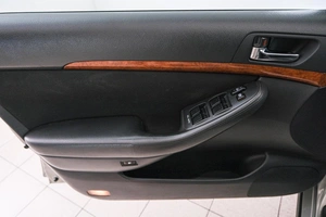 Седан Toyota Avensis 2008 года, 949000 рублей, Красноярск