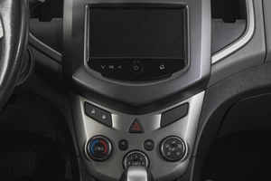 Седан Chevrolet Aveo 2013 года, 919000 рублей, Кемерово