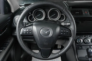 Седан Mazda 6 2010 года, 989000 рублей, Тюмень