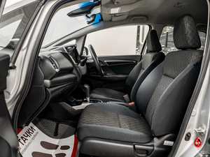 Хетчбэк Honda Fit 2016 года, 1049000 рублей, Красноярск