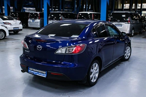 Хетчбэк Mazda 3 2011 года, 960000 рублей, Солонцы