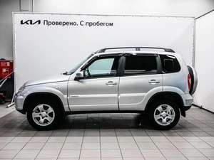 Внедорожник Chevrolet Niva 2012 года, 670000 рублей, Красноярск