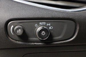 Седан Chevrolet Malibu 2018 года, 1589000 рублей, Новосибирск