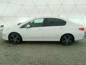 Седан Peugeot 408 2014 года, 780000 рублей, Клинцы
