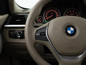 Седан BMW 3 серия 2013 года, 1823444 рублей, Москва