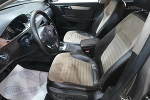 Седан Volkswagen Passat 2011 года, 1069000 рублей, Новокузнецк