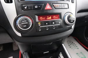 Универсал Kia Ceed 2010 года, 699000 рублей, Красноярск