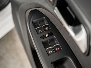 Минивэн Volkswagen Touran 2012 года, 1000000 рублей, Красноярск