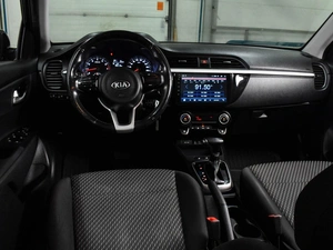 Седан Kia Rio 2019 года, 1438000 рублей, Воронеж