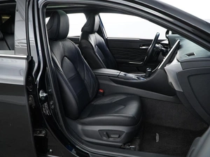 Седан Toyota Avalon 2023 года, 3777077 рублей, Москва
