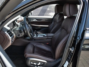 Седан BMW 7 серия 2019 года, 5750000 рублей, Краснодар