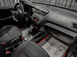 Седан Kia Rio 2016 года, 880000 рублей, Красноярск