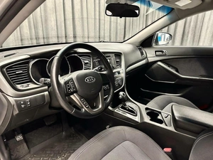 Седан Kia Optima 2012 года, 1049000 рублей, Красноярск