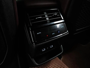 Внедорожник Geely Monjaro 2022 года, 3189000 рублей, Воронеж