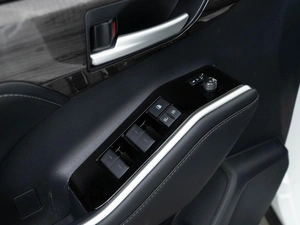 Внедорожник Toyota Highlander 2026 года, 5567434 рублей, Москва
