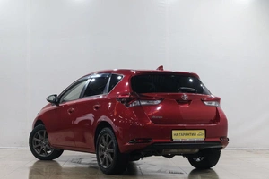 Хетчбэк Toyota Auris 2015 года, 1299000 рублей, Новокузнецк