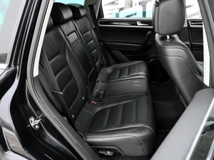 Внедорожник Volkswagen Touareg 2011 года, 2050000 рублей, Волгоград