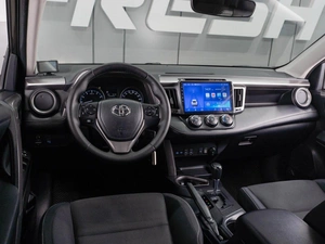 Внедорожник Toyota RAV4 2017 года, 2099000 рублей, Тюмень
