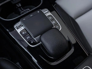 Хетчбэк Mercedes-benz A-класс 2018 года, 2199000 рублей, Краснодар