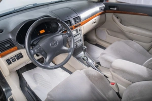 Седан Toyota Avensis 2008 года, 899000 рублей, Томск