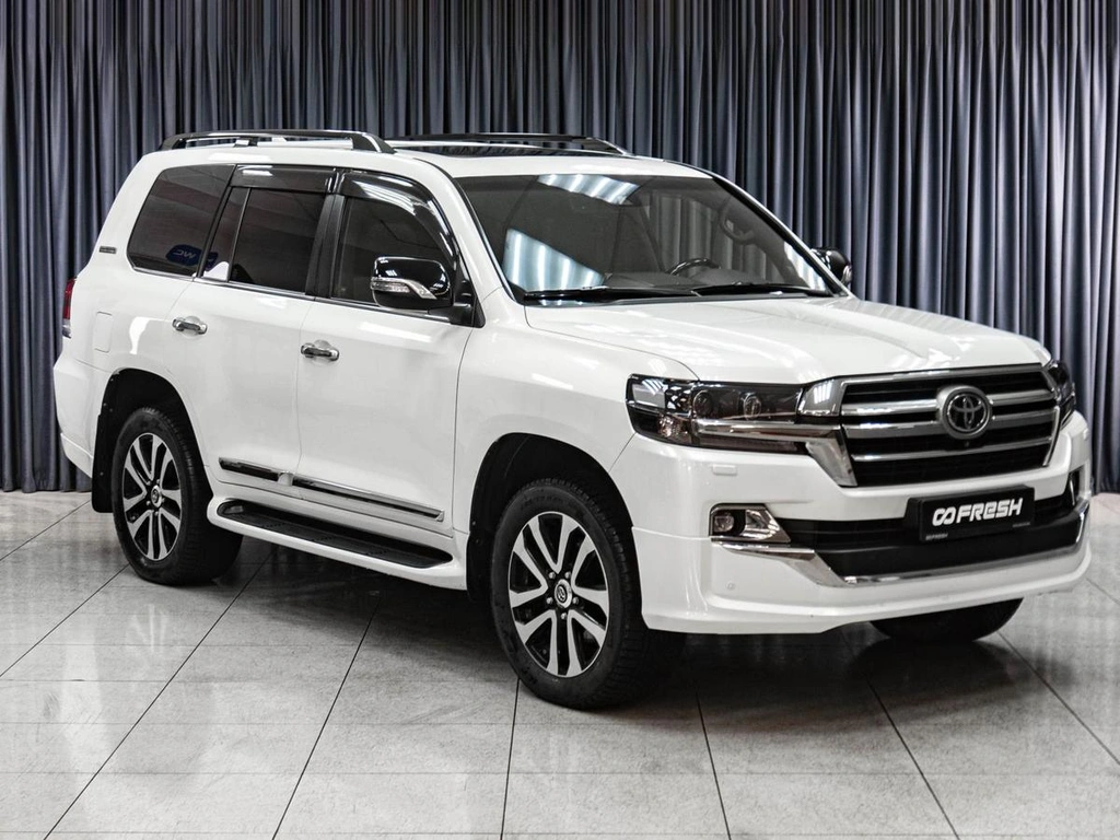Внедорожник Toyota Land Cruiser 2018 года, 6699000 рублей, Тюмень