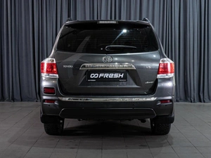 Внедорожник Toyota Highlander 2011 года, 1869000 рублей, Волгоград