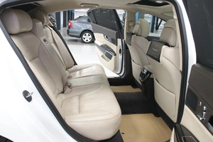 Седан Kia Quoris 2013 года, 1753000 рублей, Солонцы