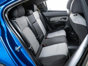 Седан Chevrolet Cruze 2011 года, 699000 рублей, Волгоград