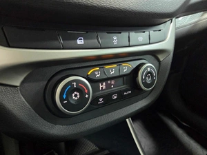 Универсал ВАЗ (LADA) Vesta Cross 2019 года, 1225000 рублей, Красноярск