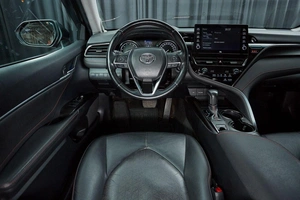 Седан Toyota Camry 2021 года, 2699000 рублей, Красноярск
