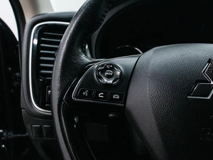 Внедорожник Mitsubishi Outlander 2019 года, 2199000 рублей, Красноярск