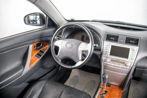 Седан Toyota Camry 2010 года, 1099000 рублей, Пермь