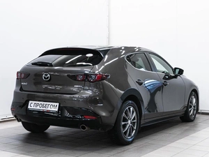 Хетчбэк Mazda 3 2021 года, 1500000 рублей, Красноярск