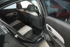 Седан Chevrolet Cruze 2013 года, 1040000 рублей, Курск