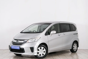 Минивэн Honda Freed 2014 года, 1089000 рублей, Красноярск