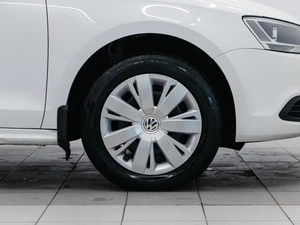 Седан Volkswagen Jetta 2014 года, 990000 рублей, Красноярск