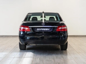 Седан Mercedes-benz E-класс 2011 года, 1519000 рублей, Саратов