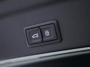 Внедорожник Audi Q3 2021 года, 4145000 рублей, Красноярск