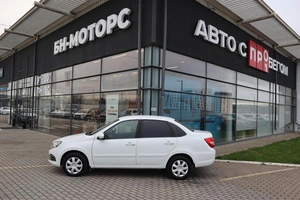 Седан ВАЗ (LADA) Granta 2021 года, 800000 рублей, Мирное
