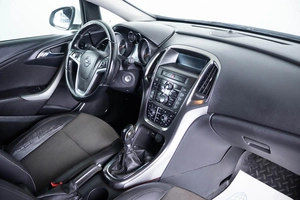 Хетчбэк Opel Astra 2011 года, 669000 рублей, Пермь