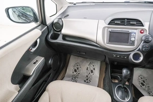Хетчбэк Honda Fit 2012 года, 929000 рублей, Красноярск