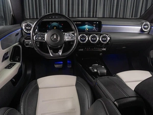 Седан Mercedes-benz CLA-класс 2020 года, 2815000 рублей, Тюмень