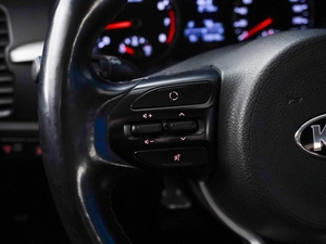 Хетчбэк Kia Rio X-Line 2018 года, 1399046 рублей, Москва