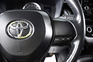 Седан Toyota Corolla 2019 года, 1589000 рублей, Пермь