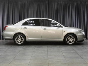 Седан Toyota Avensis 2004 года, 699000 рублей, Тюмень